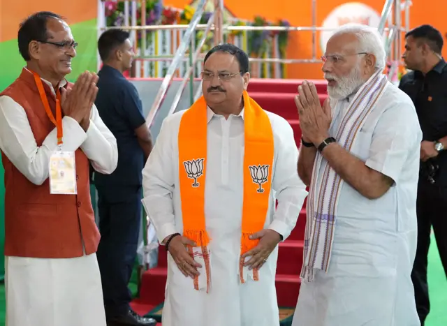 नरेंद्र मोदी