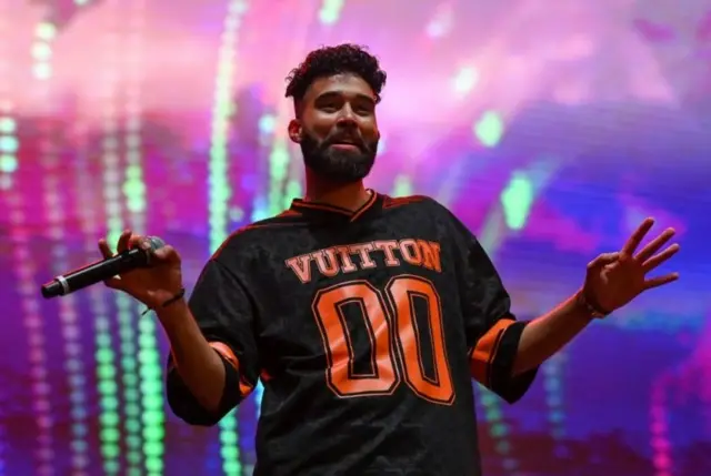 اے پی ڈھلوں