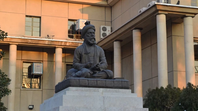 دانشکده ادبیات و علوم انسانی دانشگاه تهران 