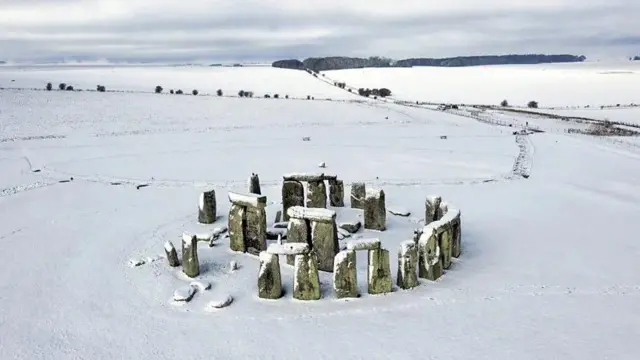 Misteri Stonehenge telah bertahan selama 4.500 tahun dan masih jauh dari terpecahkan.