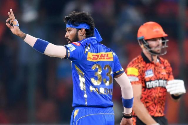 மும்பை vs ஹைதராபாத்