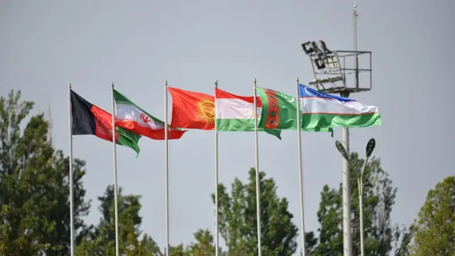 د غړو هېوادونو ملي بیرغونه