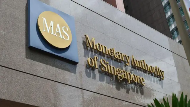 আইনশৃঙ্খলা রক্ষাকারী বাহিনীর পাশাপাশি সিঙ্গাপুরের মনেটারি অথরিটিও এই অভিযান নিয়ে কাজ করছে।