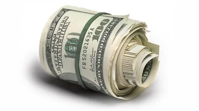 বাংলাদেশে গত কয়েকমাস যাবত ব্যাপক ডলার সংকট চলছে।