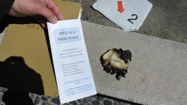 Полусгоревший кусок рубашки