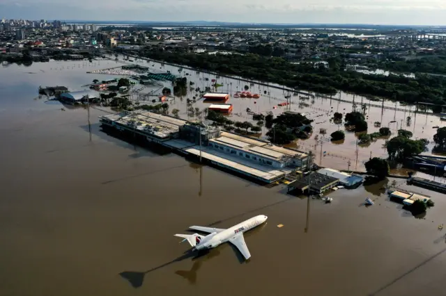 O aeroporto Salgado Filho,apostas e prognosticosPorto Alegre, foi fechado por tempo indeterminado