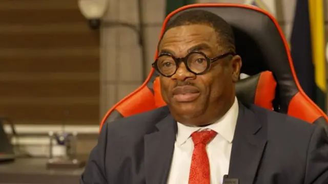 ਉਚੇਹ ਇਫਿਆਨੀ ਹੈਨਰੀ