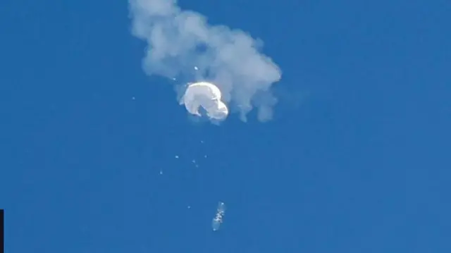 Aworan bi wọn ṣe ja baluu alafẹfẹ naa balẹ