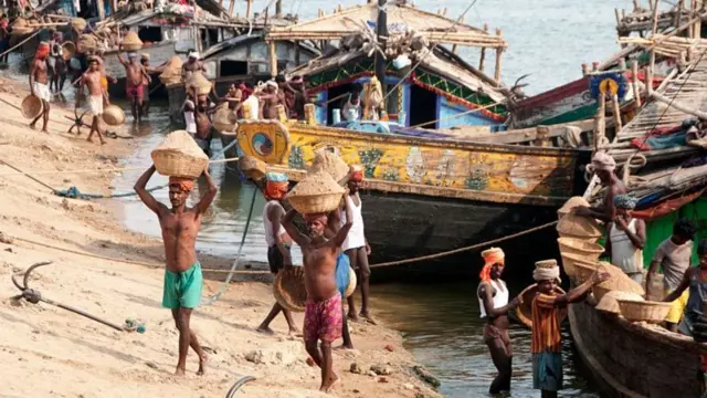 बालू खनन