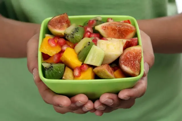 Anal jinsiy aloqa paytida jinsiy olatni kiritish chuqurligi Sexsi Kora uning barcha porno