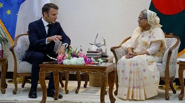 Xitomi Tanakaning katta kokraklari