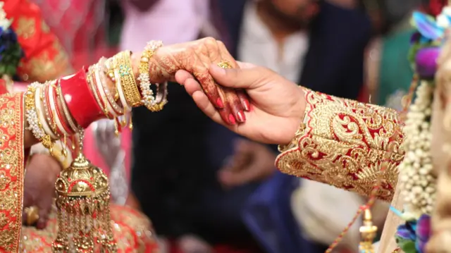 પ્રતીકાત્મક તસવીર