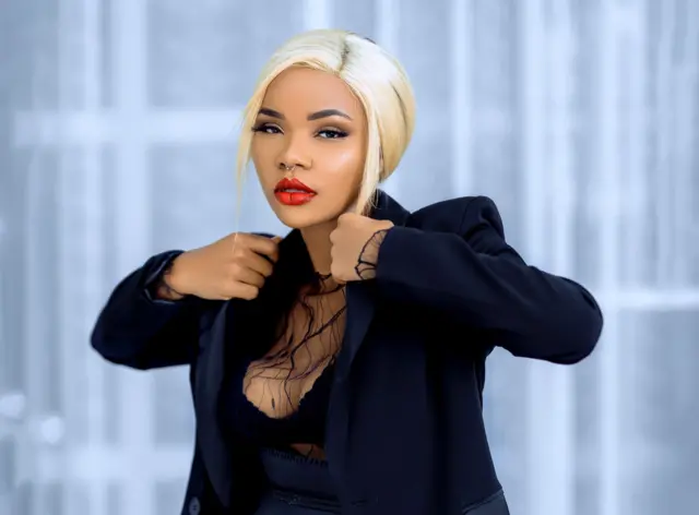 Porno jurnalni tomosha qilish va onanizm