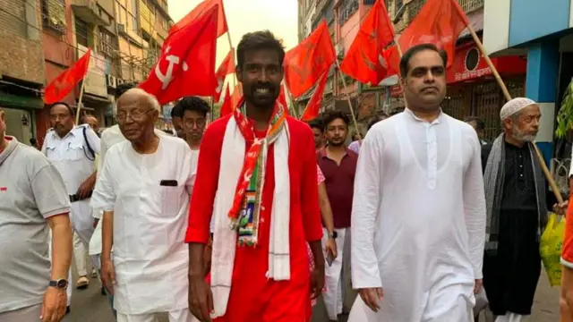 सीपीआएम प्रत्याशी प्रतीक उर-रहमान