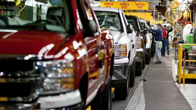 Пикапы на конвейере автозавода