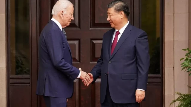 အေပက်၊ အမေရိကန်၊ တရုတ်၊ ဘိုင်ဒန်၊ ရှီကျင့်ဖျင်