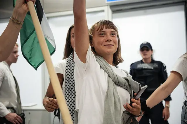 Nhà hoạt động Greta Thunberg từng hai lần bị phía Israel bắt giữ và trục xuất khi tham gia các đoàn tàu nhân đạo tới Gaza năm 2025