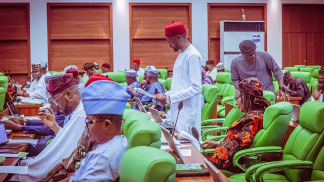 Omeiwu Chimobi Atu n'ụlọ omeiwu