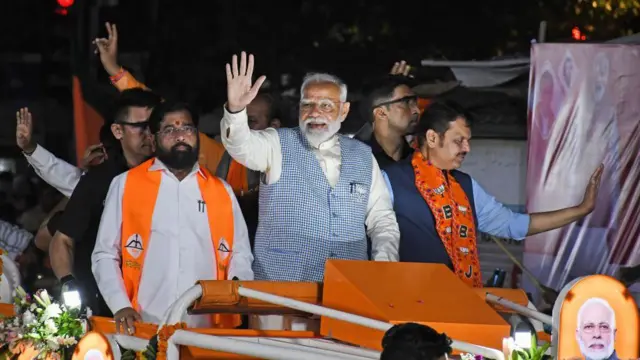 नरेंद्र मोदी 