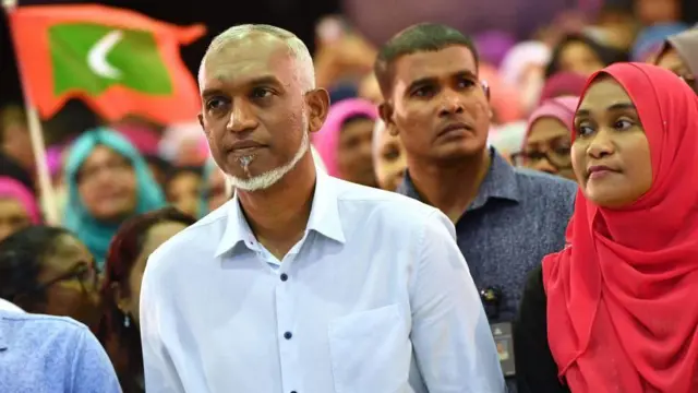 मुइज़्ज़ू 