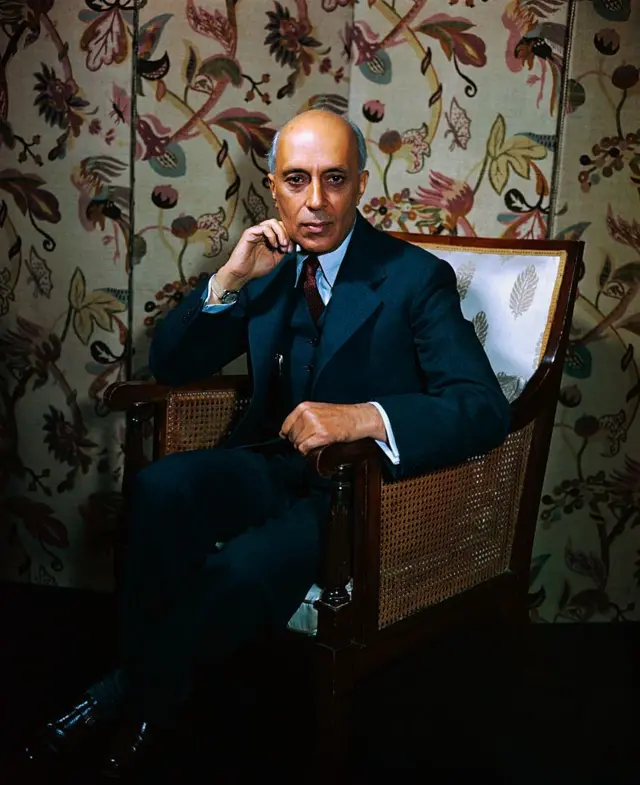 पं. नेहरू