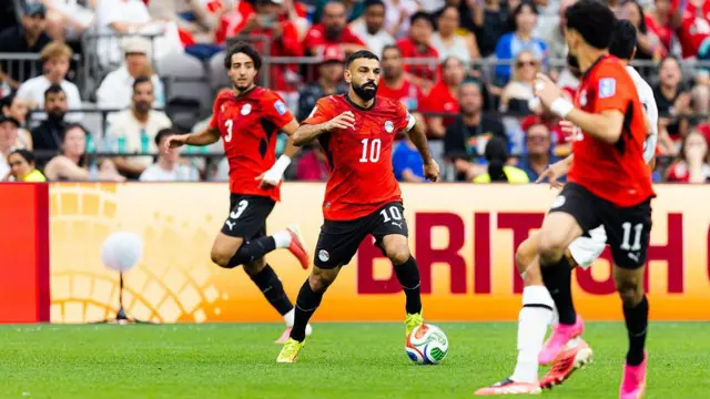 تیم ملی فوتبال ایران در آخرین بازی مرحله گروهی بامداد شنبه با مصر بازی میکند