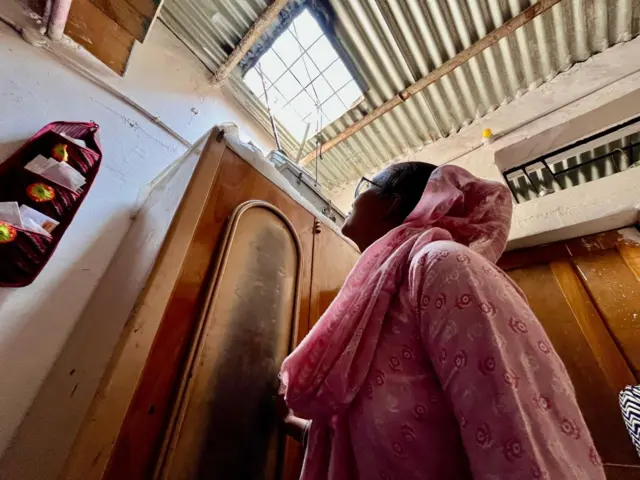 ગરમી, લૂ, ઘરકામ, મહિલા, કામ, આવક પર અસર, કાર્યક્ષમતા, સેવા, બીબીસી ગુજરાતી, મહિલાનું આરોગ્ય, તબિયત, ચક્કર, વરસાદ, ઠંડી, બફારો, બીબીસી ગુજરાતી સમાચાર, ગુજરાતના સમાચાર, ભારત