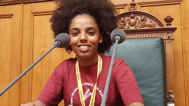 ፍዮሪ ኢሳቕ ኣብ ፓርላማ