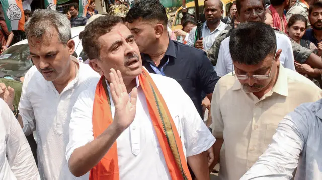 ভবানীপুর কেন্দ্রে বিজেপি প্রার্থী শুভেন্দু অধিকারী জনসংযোগে বেরিয়েছেন — ফাইল ছবি। 