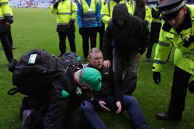 туча навијача глазгов ренџерса и селтика