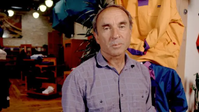Yvon Chouinard berpose di toko Patagonia di California, AS, pada 21 November 1993.