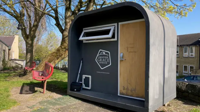 Church's sleeping pod that helps the homeless