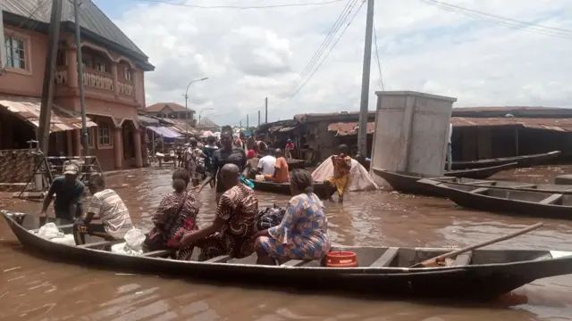 Ọ﻿nọdụ idemmiri dị n'akụkụ ahịa Otuocha, Anambra steeti 