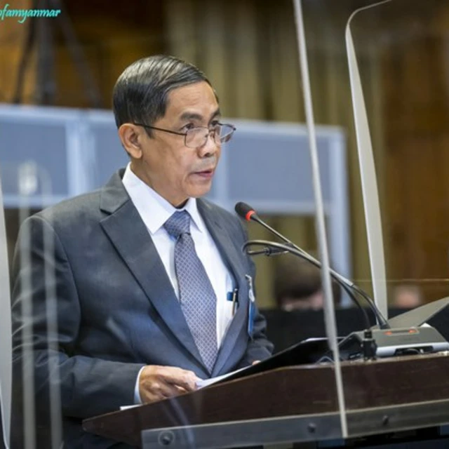  ဦးကိုကိုလှိုင်အပြင် တခြားဝန်ကြီးတွေလည်းပါ