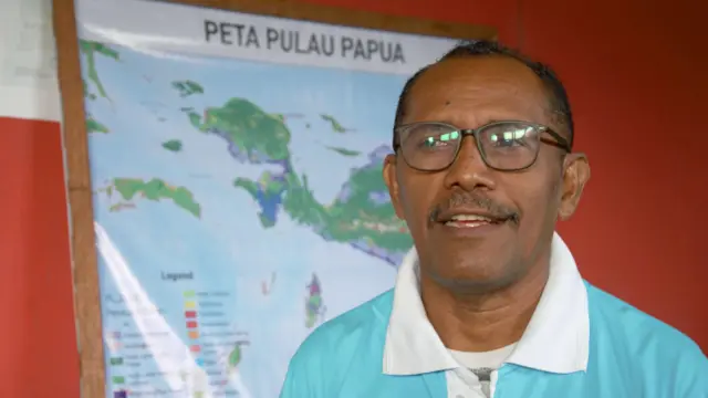 Doretheus Ohoiwutun, SD YPPK Santa Petrus Paulus, Keuskupan Agats, Kampung As, Kampung Atat, Kabupaten Asmat, Papua Selatan, gizi buruk