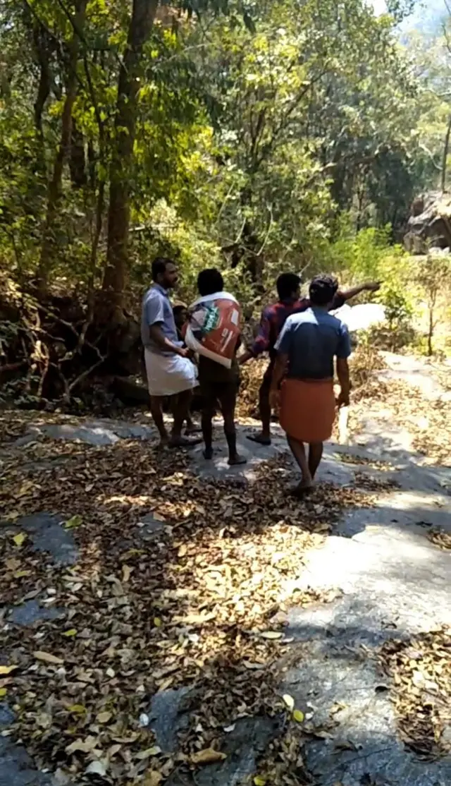 கேரளா, பழங்குடி, படுகொலை