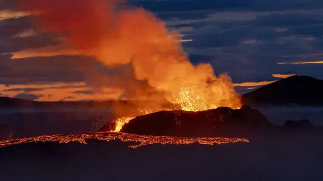 Erupsi gunung berapi Fagradalsfjall, Islandia