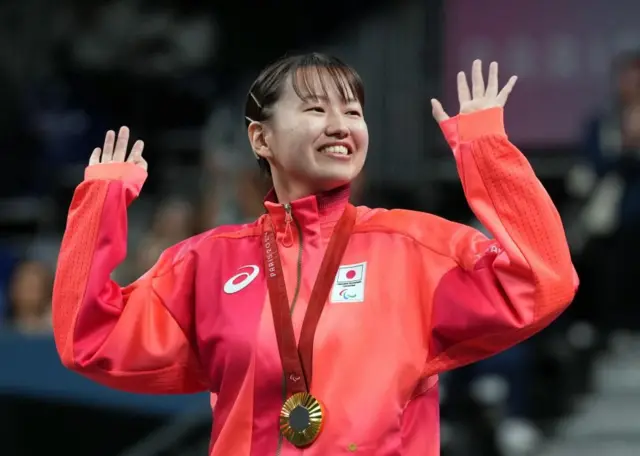 卓球女子シングルス(知的障害)で金メダルを獲得した和田なつき