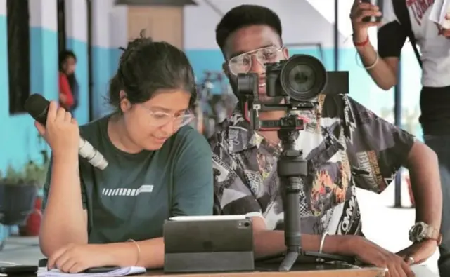 ਲਵੀਨਾ ਨੂੰ ਪਹਿਲੀ ਲਘੂ ਫਿਲਮ ਲਈ ਐਵਾਰਡ ਵੀ ਮਿਲਿਆ ਹੈ