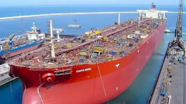 Mnamo 2004, kampuni ya Norweay First Olsen Tankers ya Norway iliinunua na kuibadilisha kuwa ghala la mafuta linaloelea.