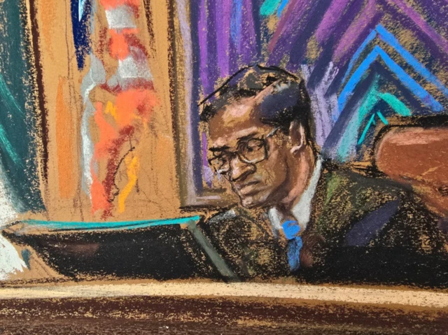 Hakim Arun Subramanian memimpin sidang Sean 'Diddy' Combs di pengadilan federal di wilayah Manhattan, New York City, AS, pada 10 Oktober 2024.