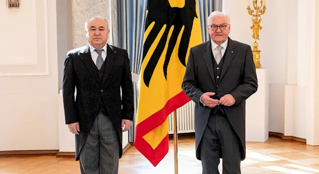 Германиядагы кыргыз элчиси Өмүрбек Текебаев