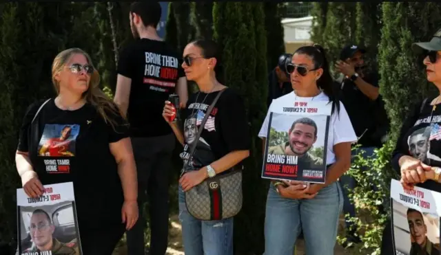 اسرائیلی یرغمالیوں کی رہائی اور حماس کے ساتھ جنگ بندی پر نئے مذاکرات ہو رہے ہیں۔