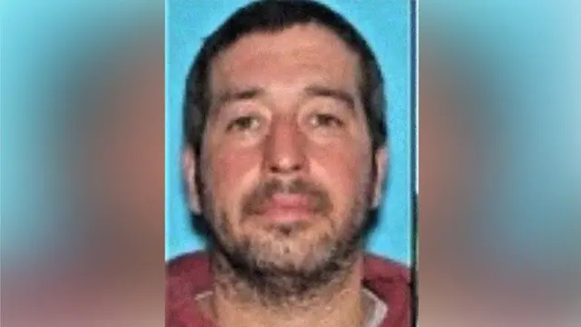 ४० वर्षे रोबर्ट कार्ड