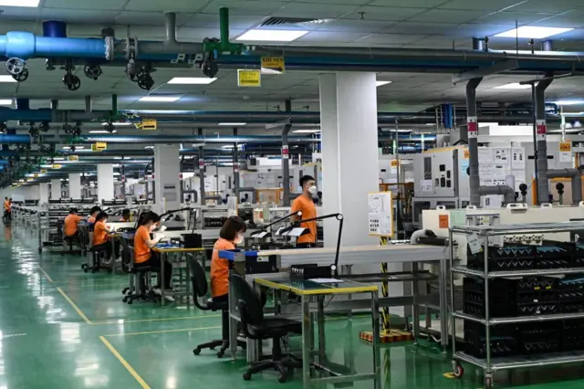 Việt Nam được nhận định là sớm mất đi lợi thế lao động giá rẻ