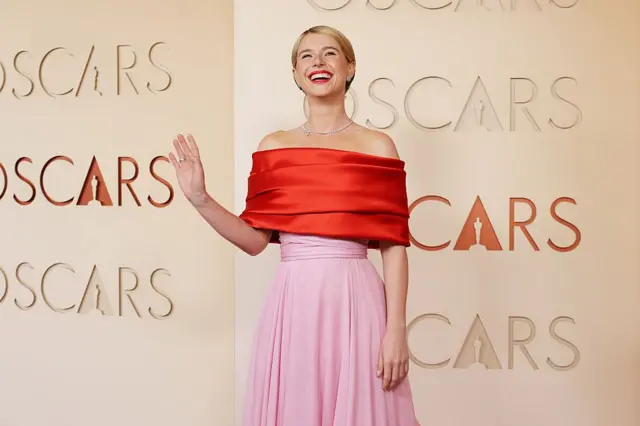 Jessie Buckley asiste a la 98ª entrega de los Oscar en el Dolby Theatre el 15 de marzo de 2026 en Hollywood, California. (Foto de Mike Coppola/Getty Images)
