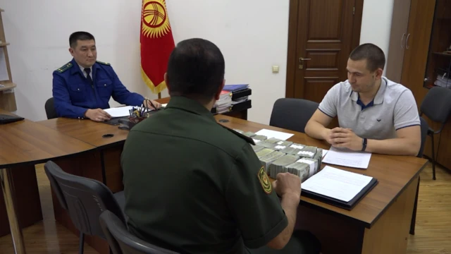 Далил катары алынган акчалар орусиялык ишкерлерге таандык болгон