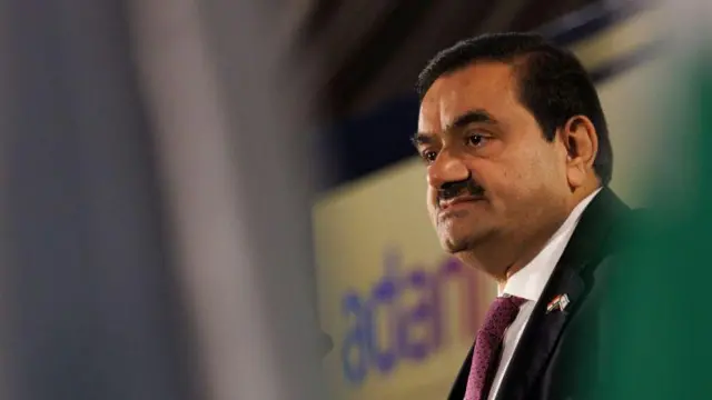 அதானி - தமிழ்நாடு சூரிய மின்சக்தி ஒப்பந்தம்