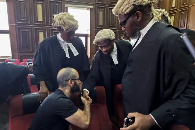 Tigran Gambaryan da lauyoyinsa a babbar kotu da ke Abuja