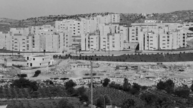 Muonekano wa makazi ya Kiyahudi ya Kiryat Arba huko Hebroni, miaka 12 baada ya kuanzishwa kwake